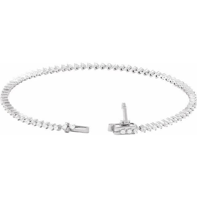 14k Diamond Three Prong Tennis Bracelet 7 1/4" Line Length