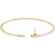 14k Diamond Three Prong Tennis Bracelet 7 1/4" Line Length