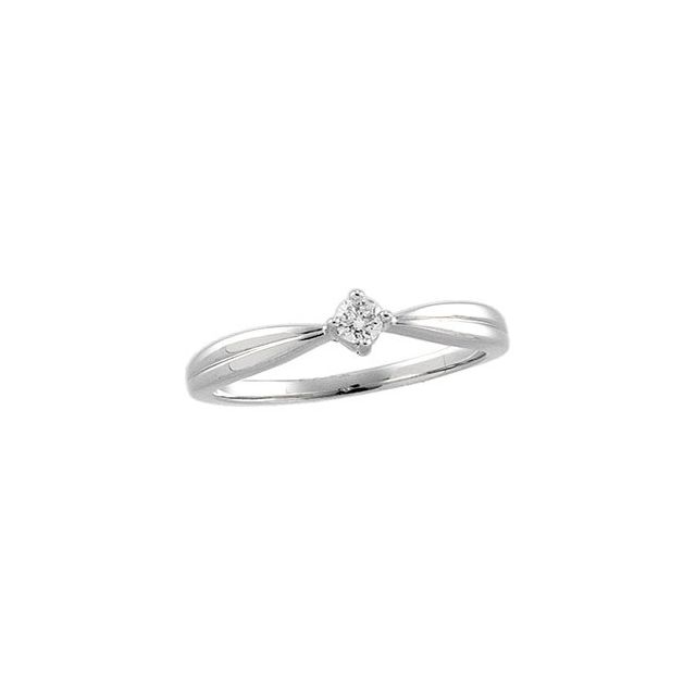 14K White 1/10 CTW Natural Diamond Ring