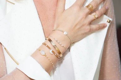 How to Stack Bracelets for a Trendy Look