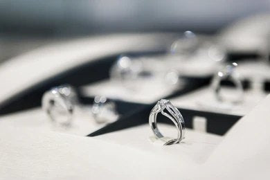 Alternative Engagement Rings for Non-Traditional Brides