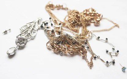 How to Detangle a Knotted Necklace Chain Easily
