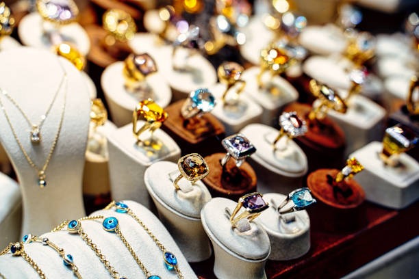 How to Store Jewelry to Prevent Tarnishing and Damage: The Ultimate Guide