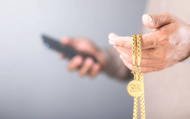 The Best Gold Jewelry Pieces for Men