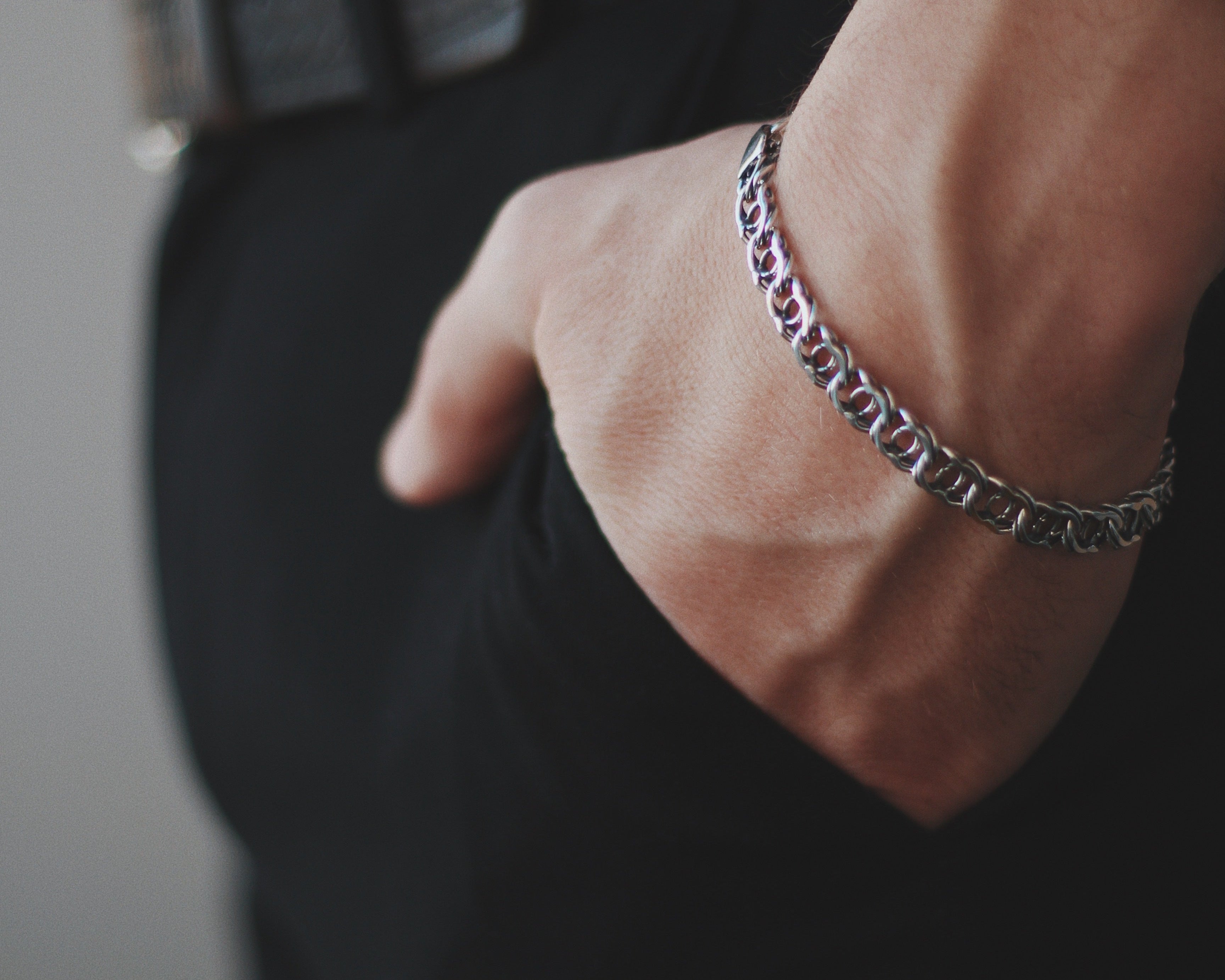Statement Jewelry: How to Wear It Without Overdoing It