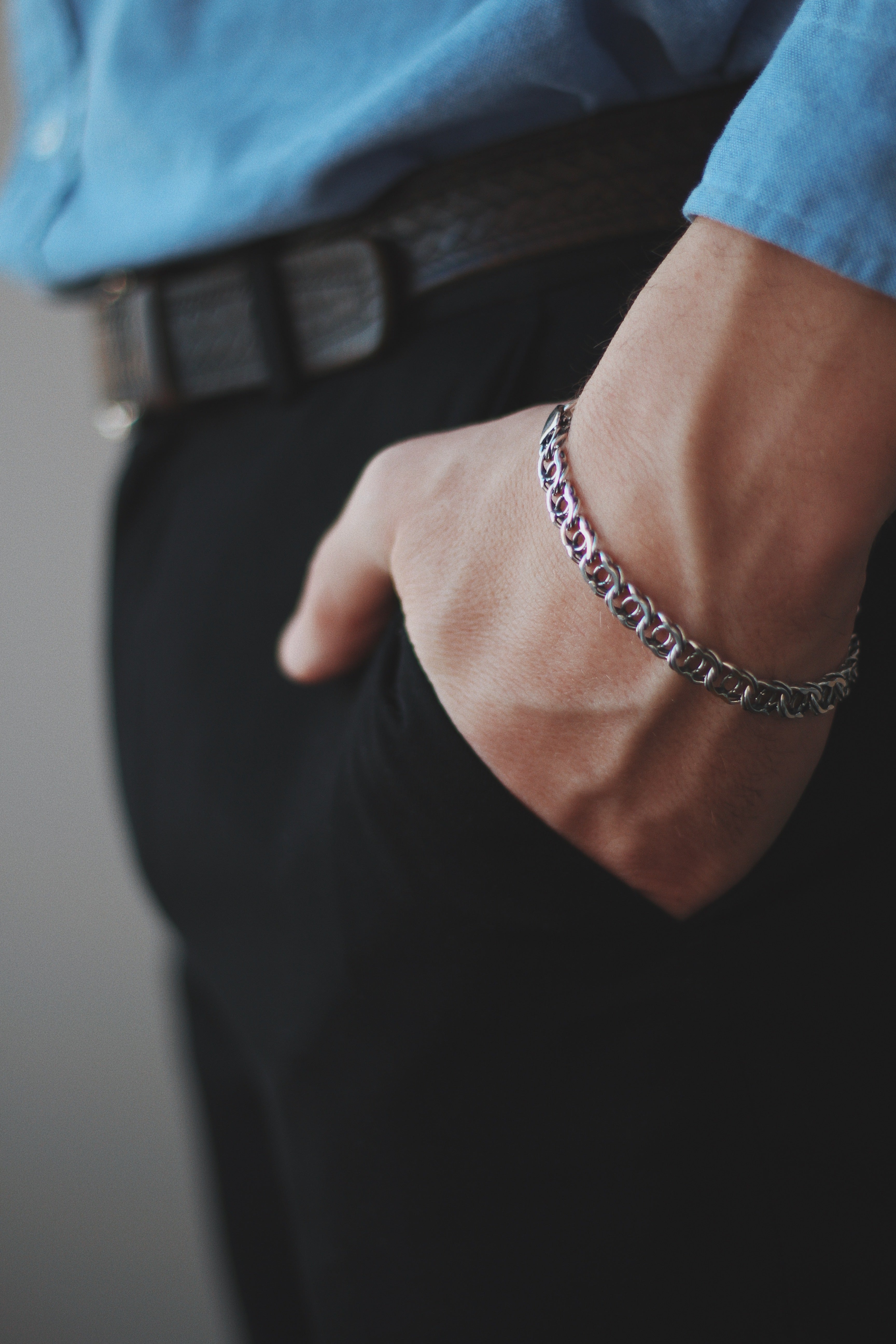 Statement Jewelry: How to Wear It Without Overdoing It