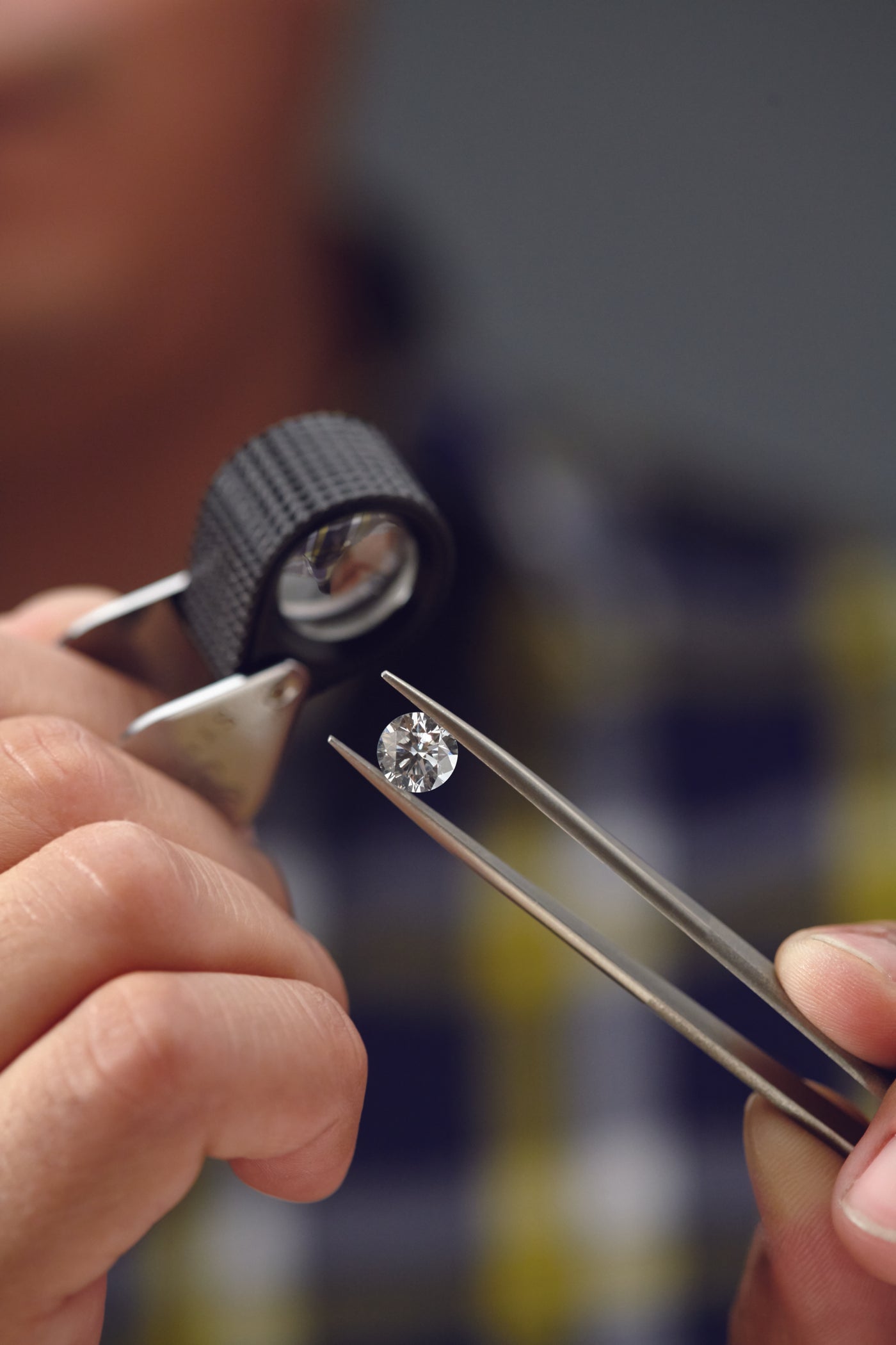 jeweler_creating_motek_jewelry_products.jpg